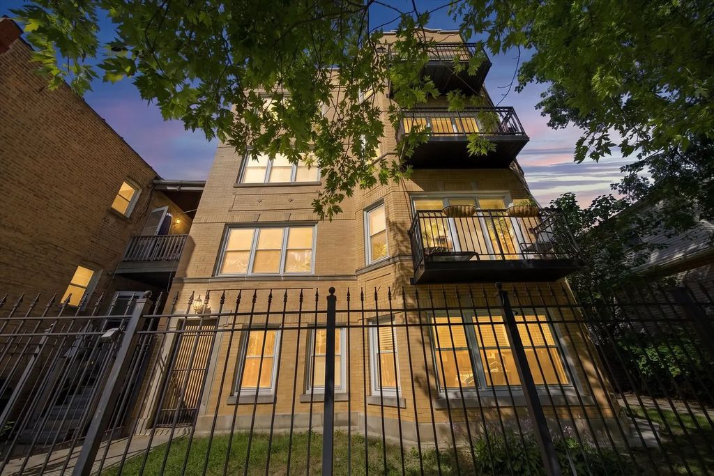 4304 N Saint Louis Avenue 1b, Chicago