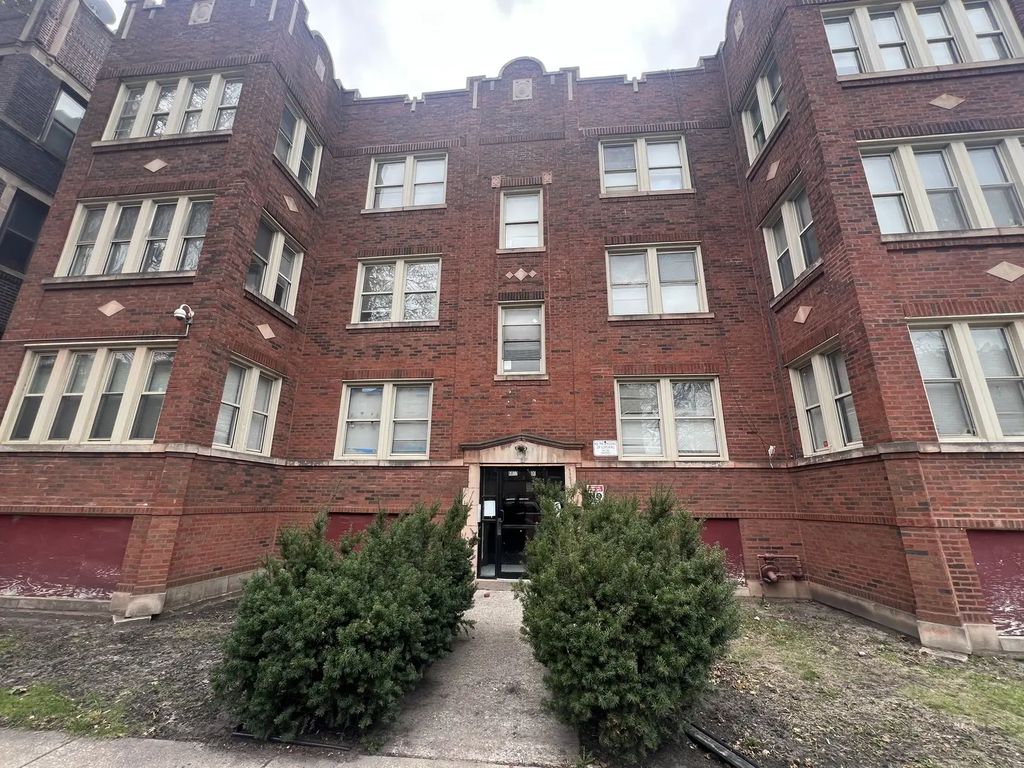 6802 S Clyde Avenue 3, Chicago