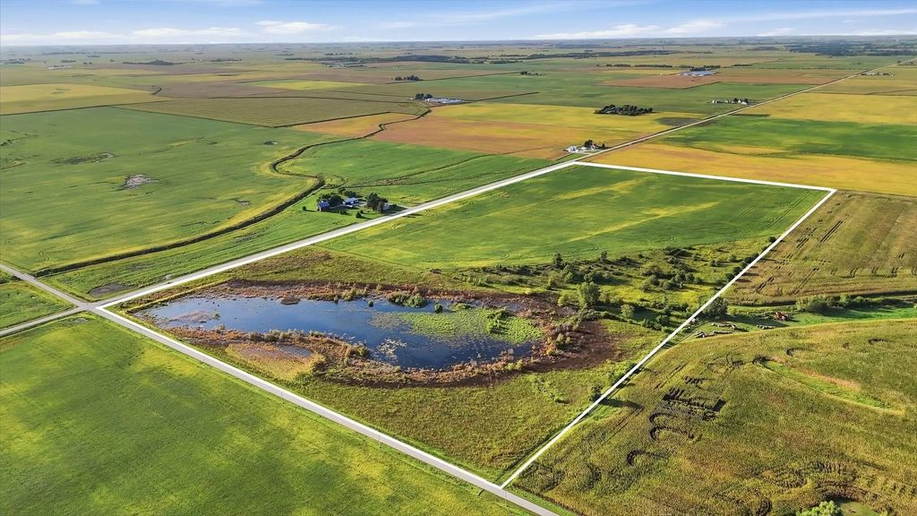 N 3300 E Road, Strawn