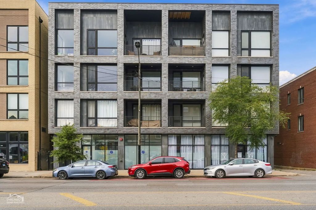 1838 N Western Avenue 303, Chicago