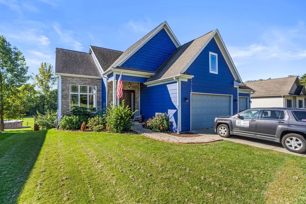 603 E Vorey Street, Heyworth