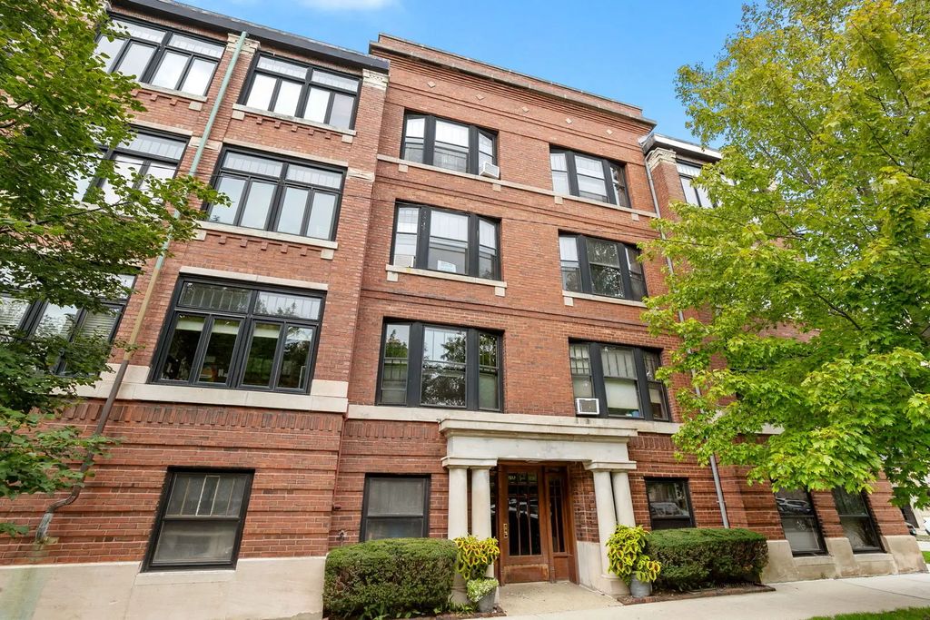 1330 W Birchwood Avenue D, Chicago