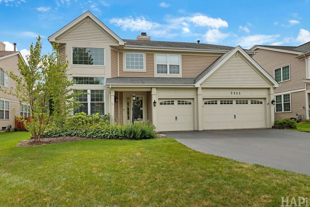 7311 Dada Drive, Gurnee