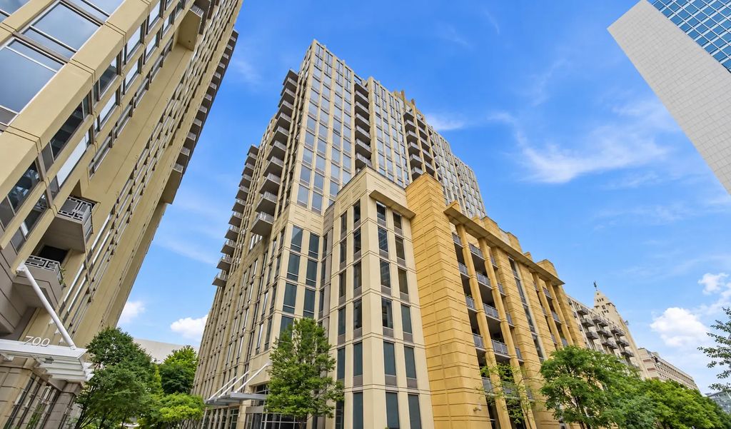 720 N Larrabee Street 1509, Chicago
