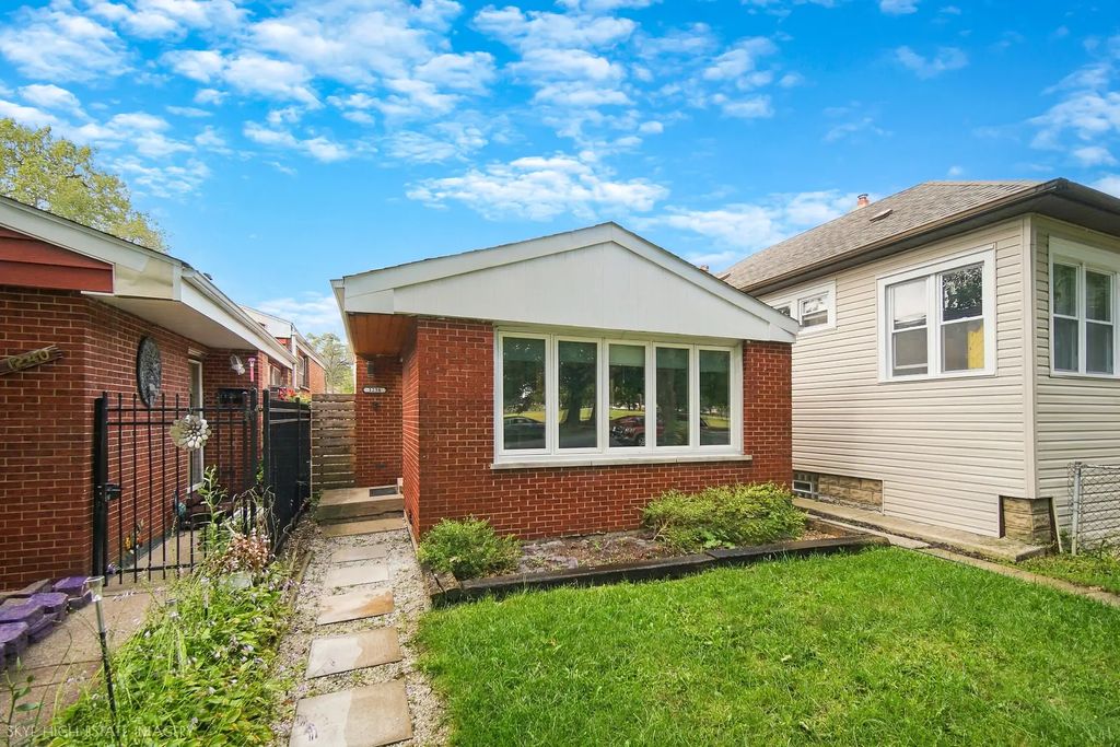 1238 W 112th Place, Chicago