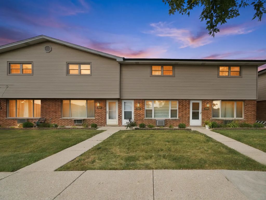 7328 W 84th Street, Bridgeview