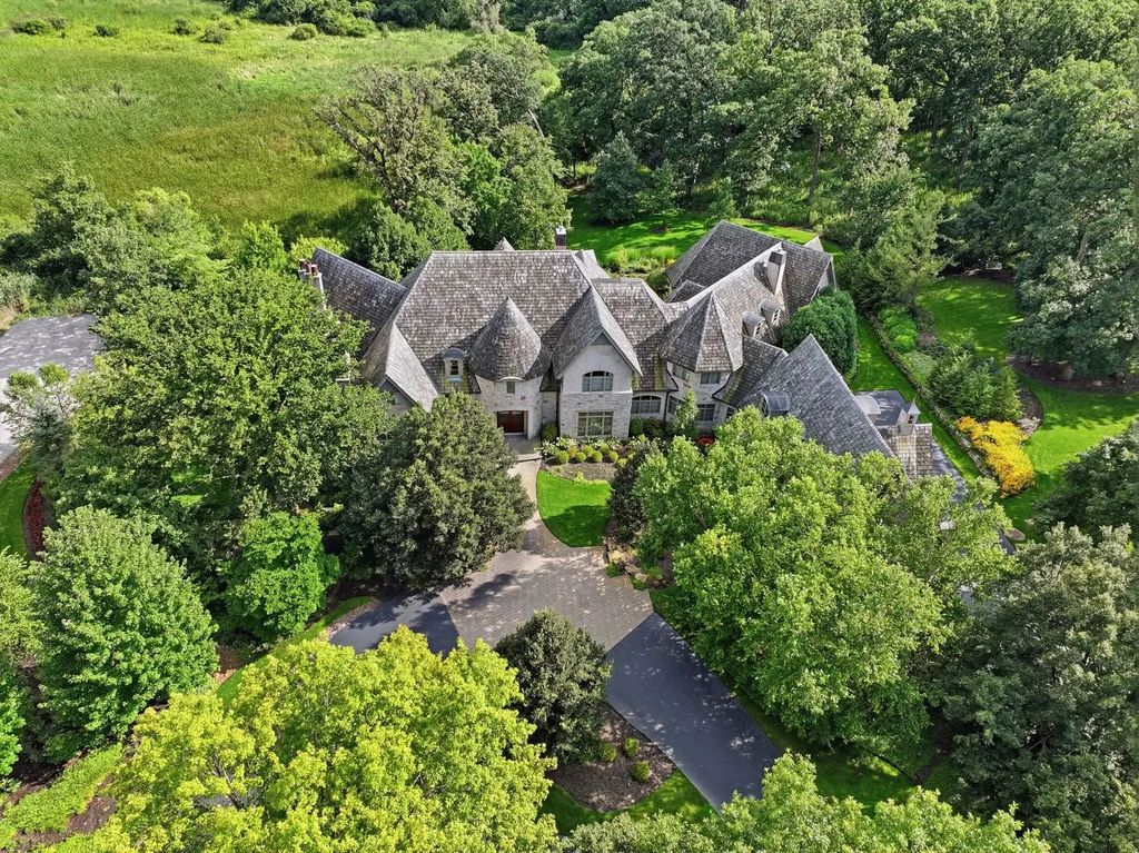 16 Riva Ridge, Lemont