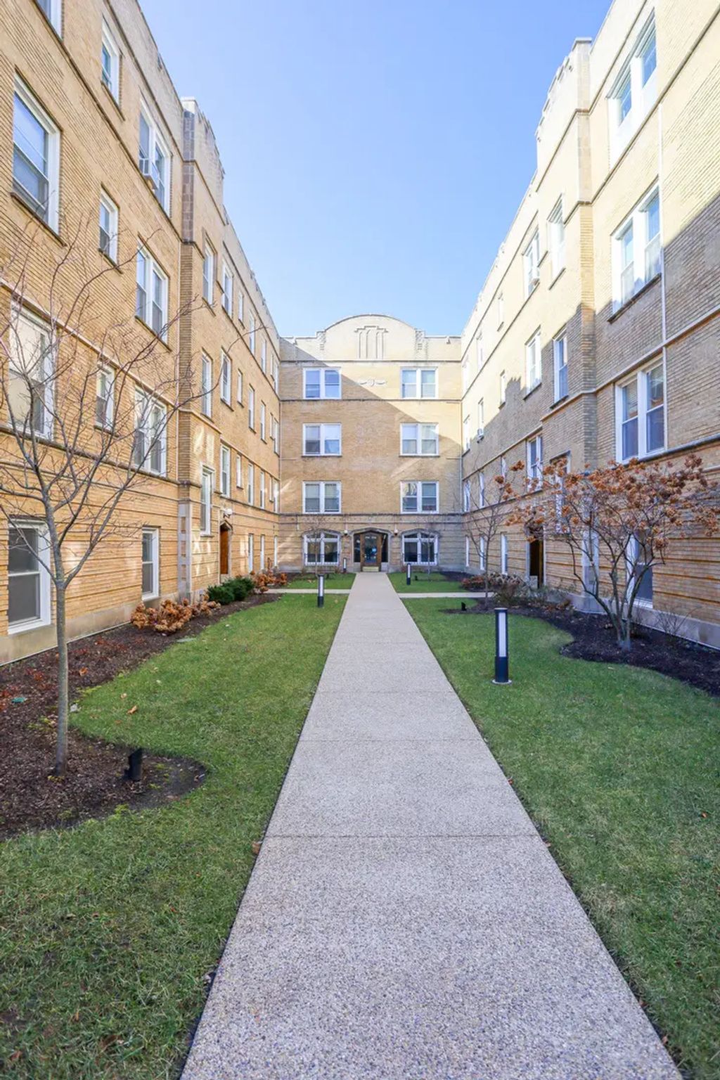 5750 S Stony Island Avenue 3-6, Chicago