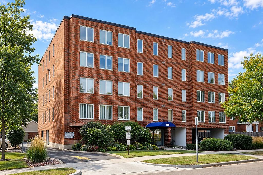 355 W Miner Street 1a, Arlington Heights
