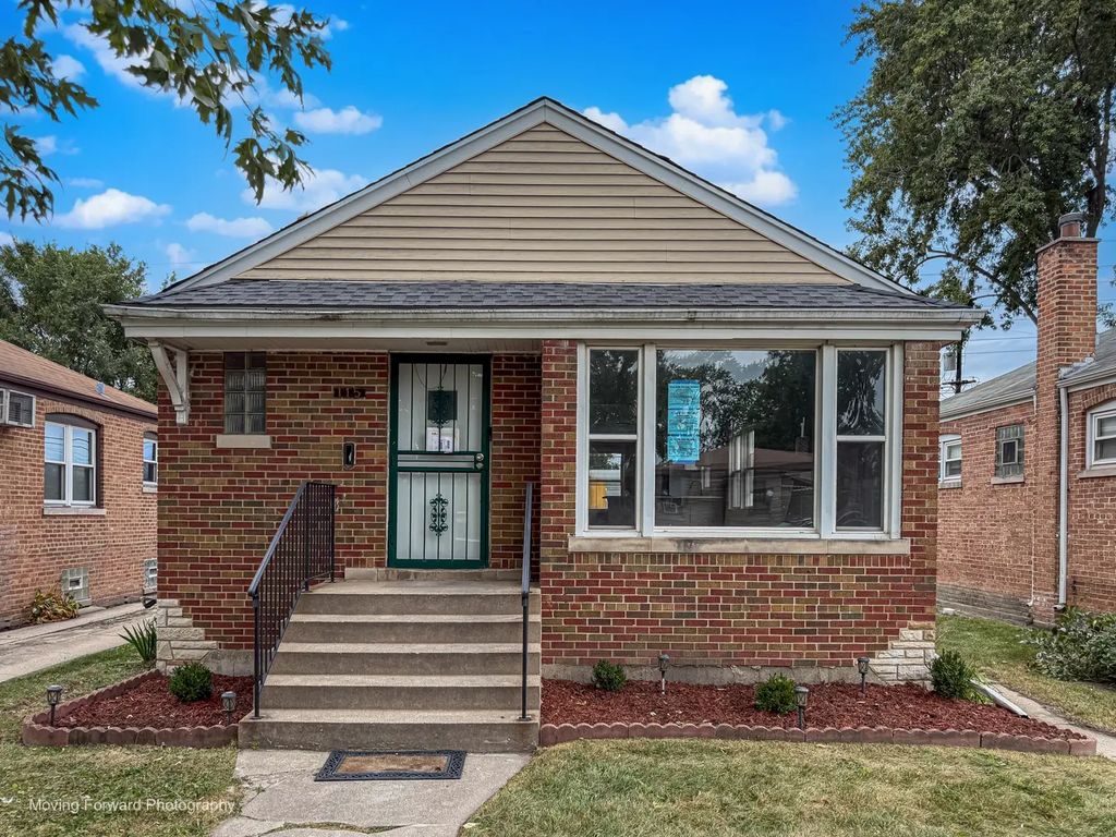 115 E 140th Court, Riverdale