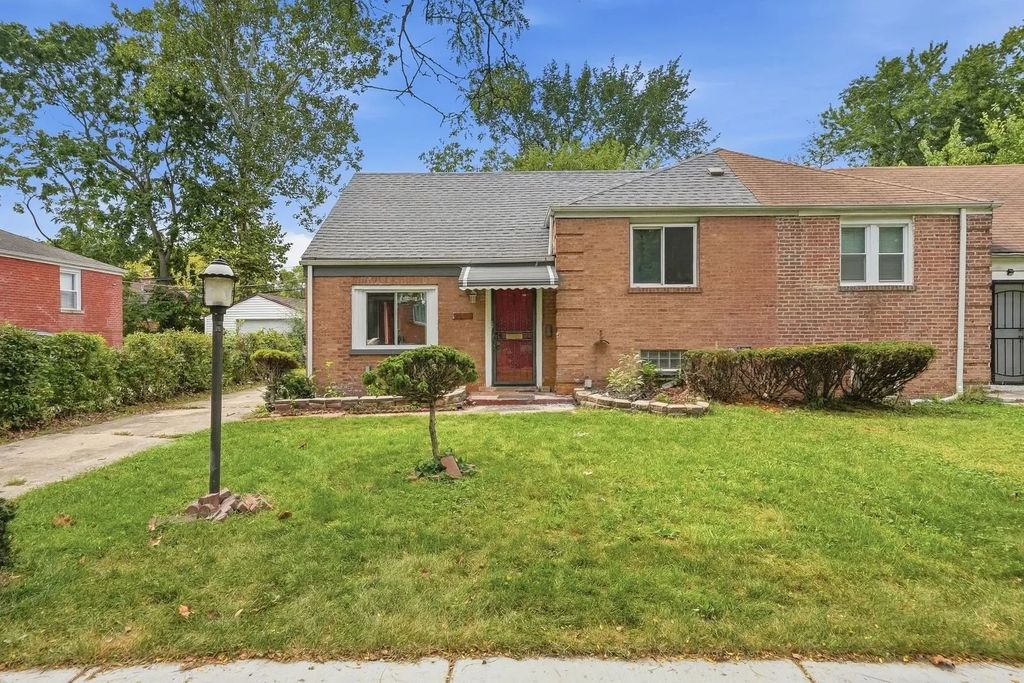 9668 S Luella Avenue, Chicago