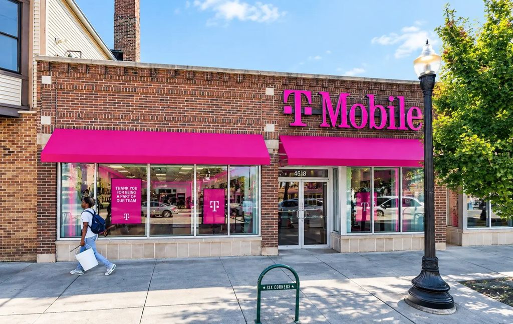 4809 W Irving Park Road, Chicago