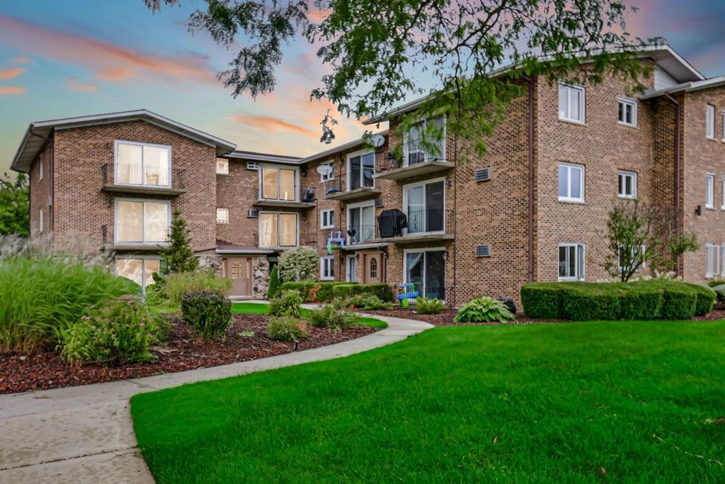 9040 W 140th Street 2b, Orland Park