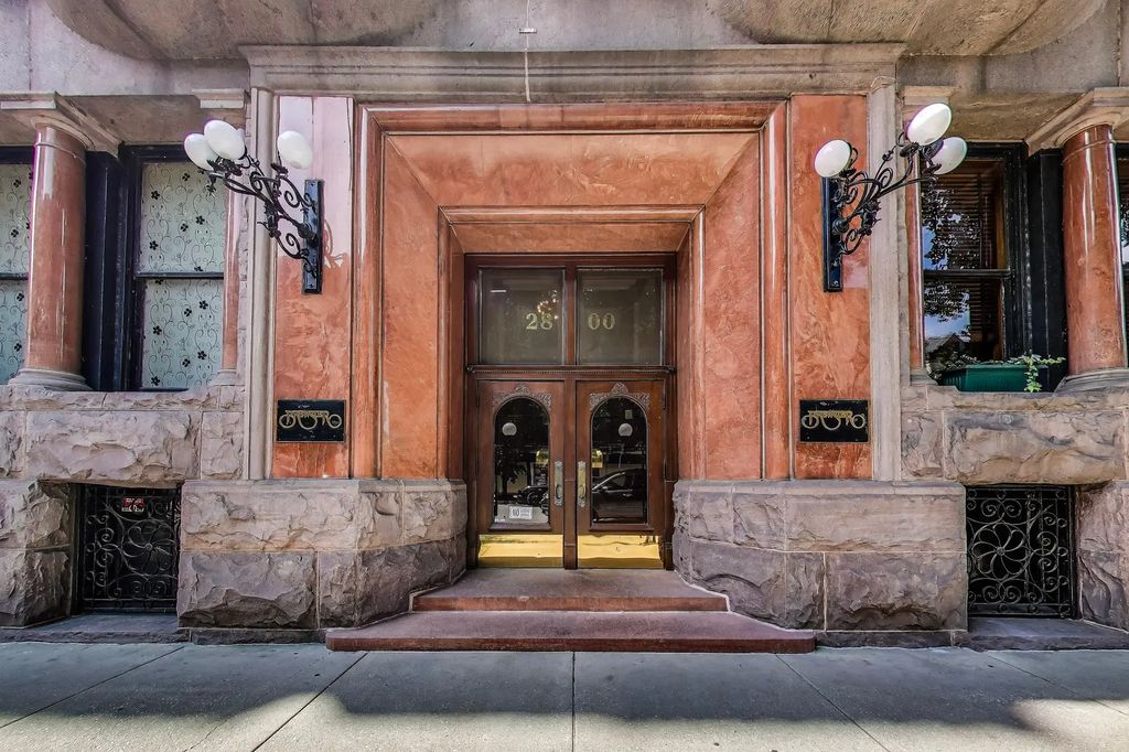2800 N Pine Grove Avenue 8cd, Chicago