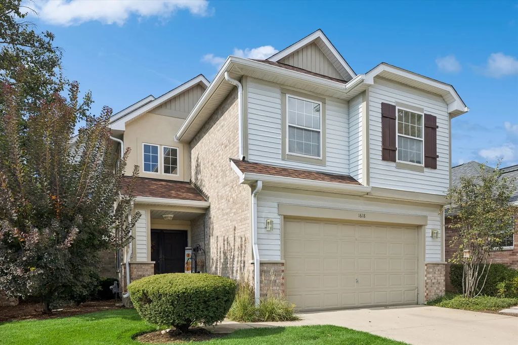 1618 Astor Avenue, Oakbrook Terrace