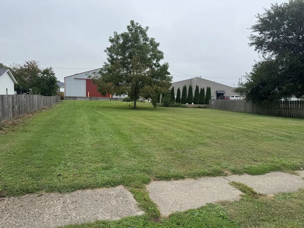 218 N College Avenue, Geneseo