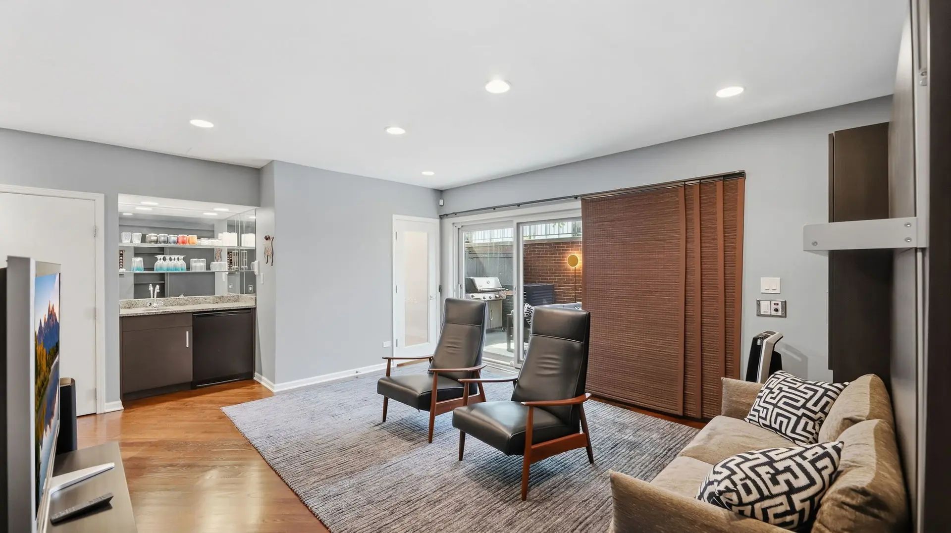 Mred Log In 55 W Goethe Street 1232, Chicago Property Listing: MLS® #12761690