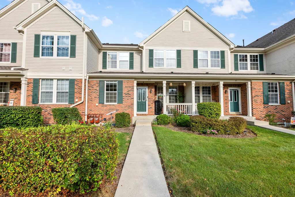 43 N Palazzo Drive, Addison