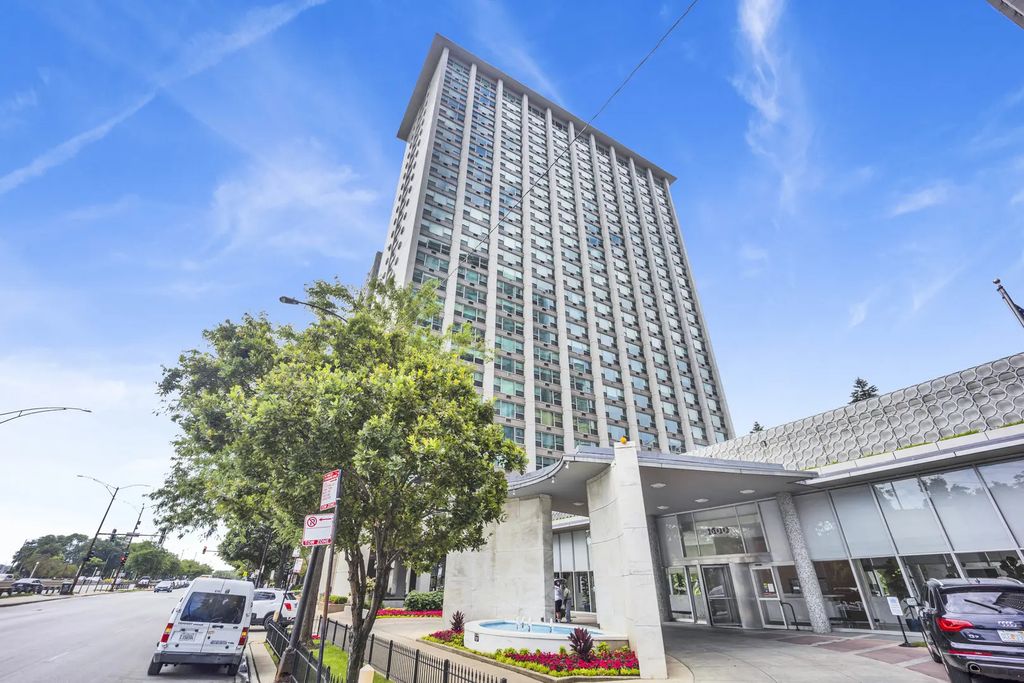 3600 N Lake Shore Drive 201, Chicago