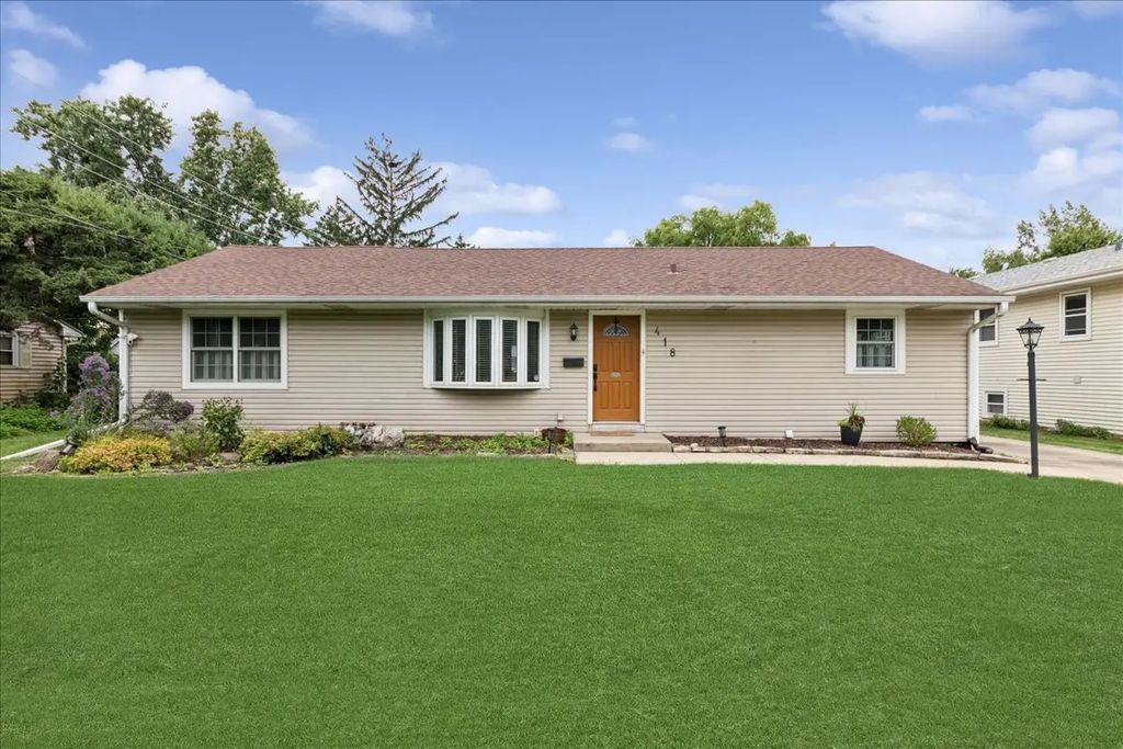418 S Fairfield Avenue, Lombard