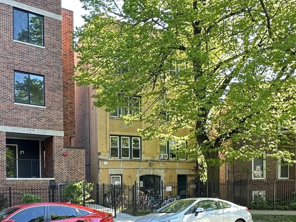 2432 N Linden Place 308, Chicago