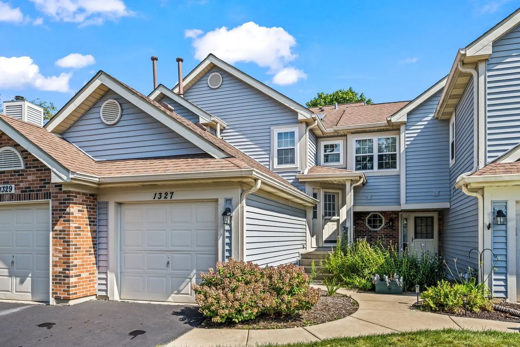 1327 Coldspring Road, Carol Stream