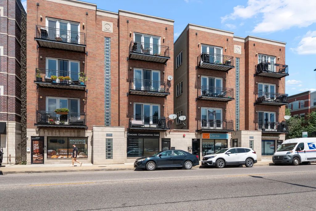 1702 W North Avenue A2, Chicago