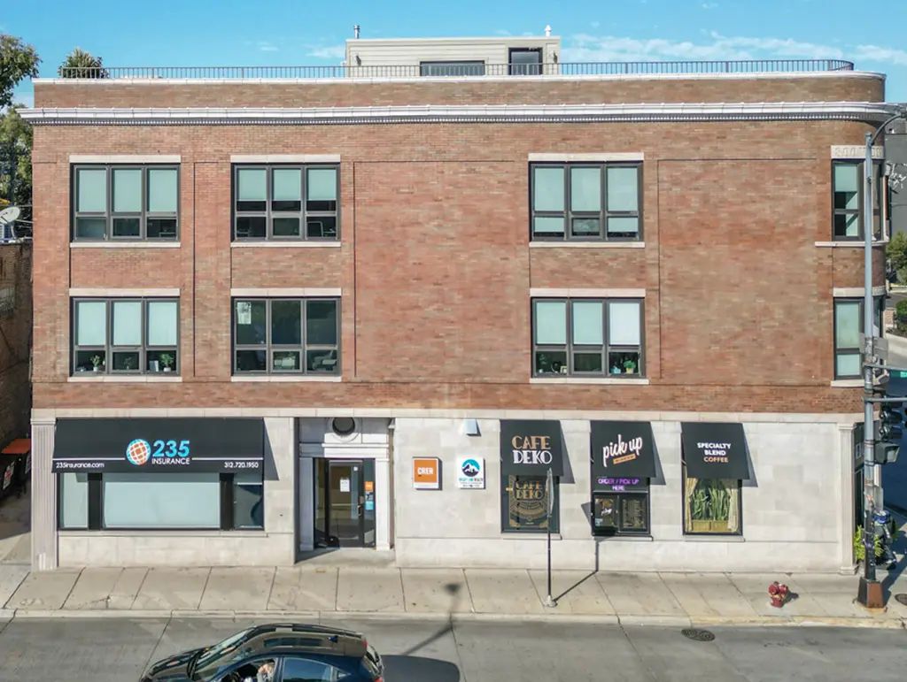 800 W Diversey Parkway, Chicago