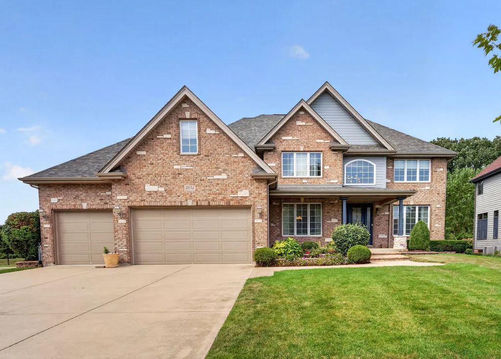 21052 S States Lane, Shorewood