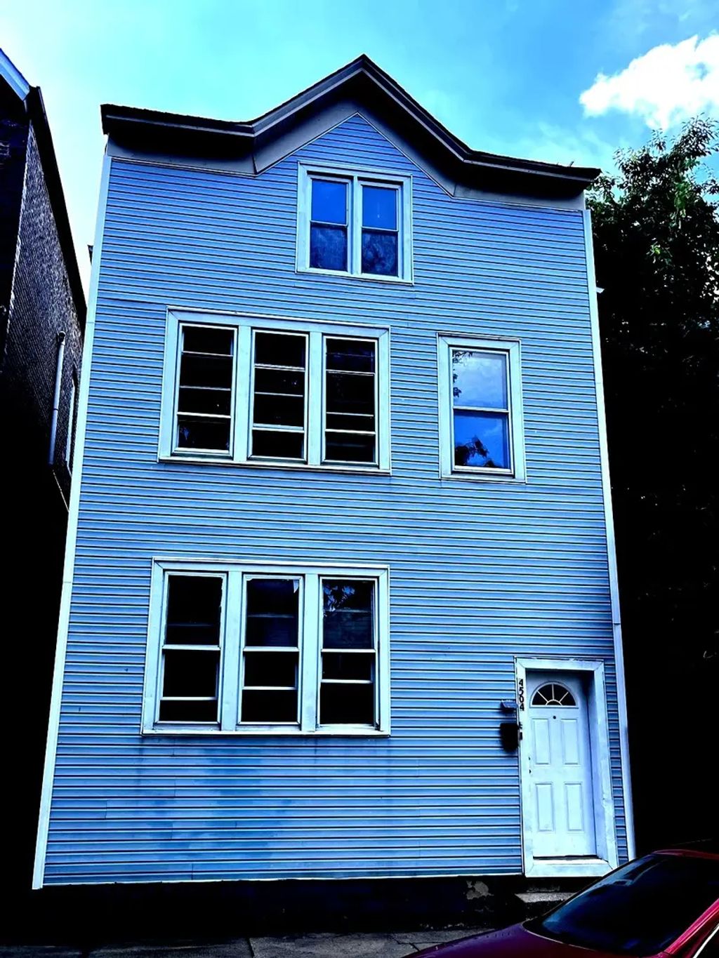 4504 S Paulina Street, Chicago