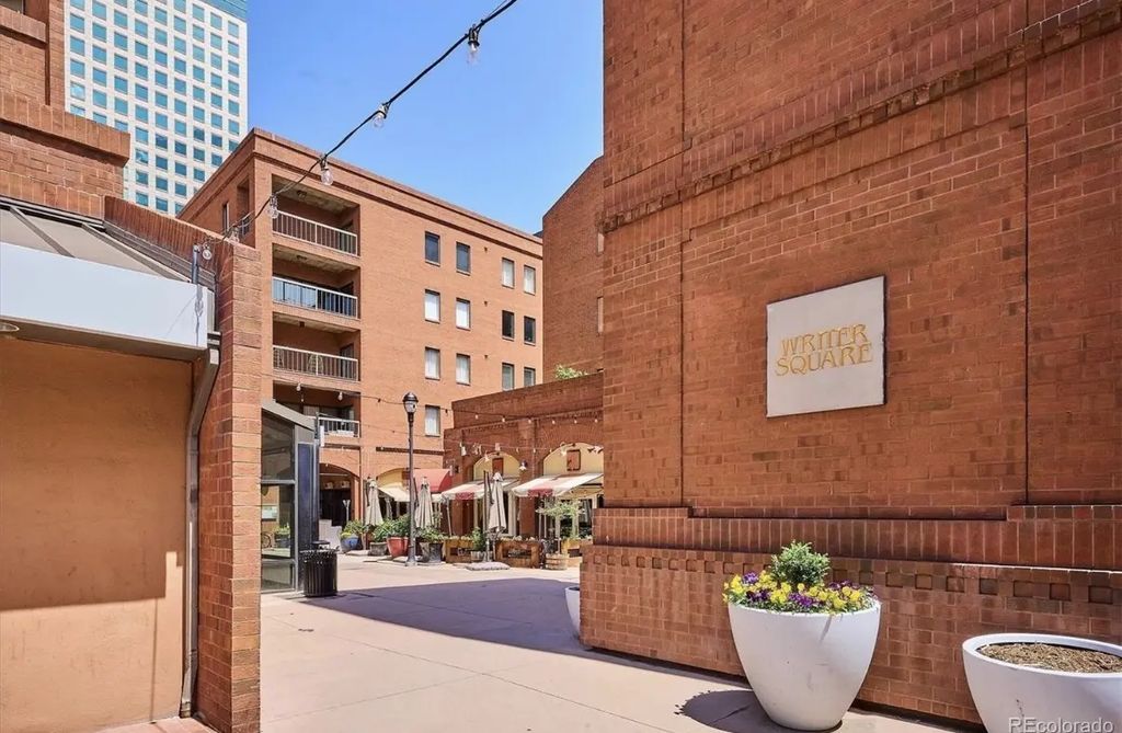 1512 Larimer Street 39, Denver