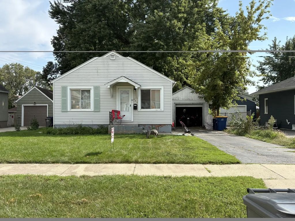 673 Ludlow Avenue, Elgin