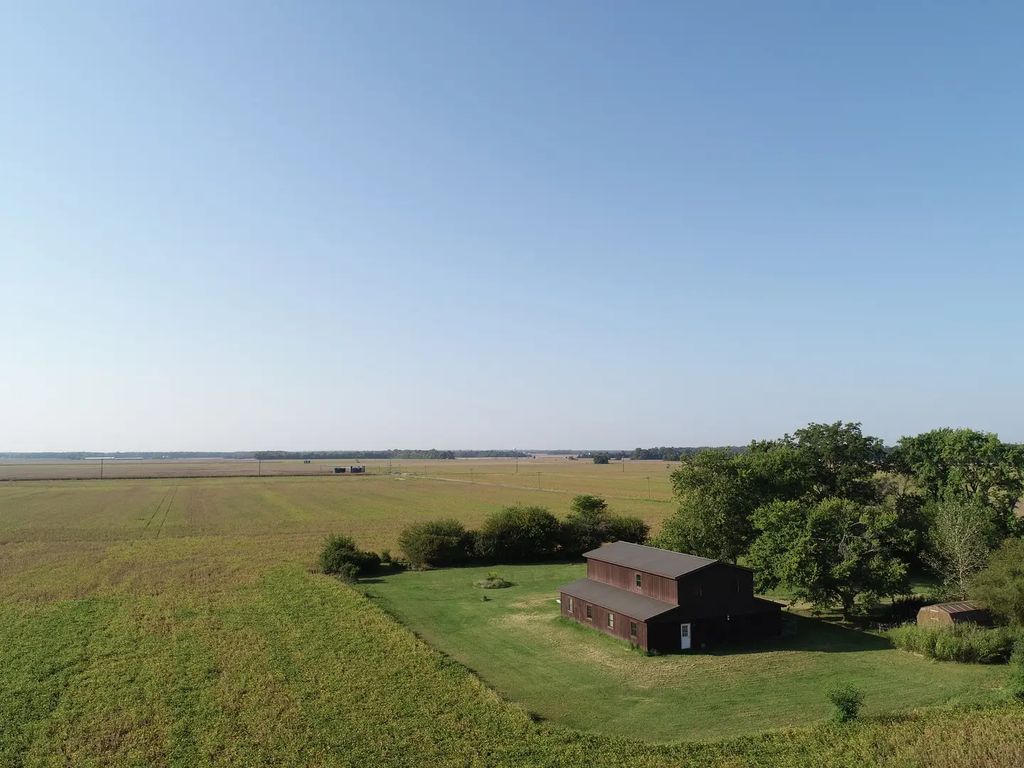 13820 Shiloh Cemetery Road, Whittington
