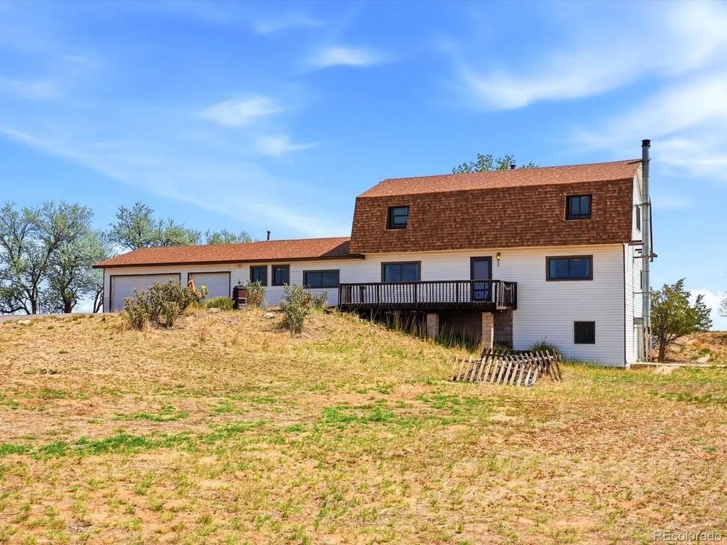 16903 County Road 6 Road, Fort Lupton