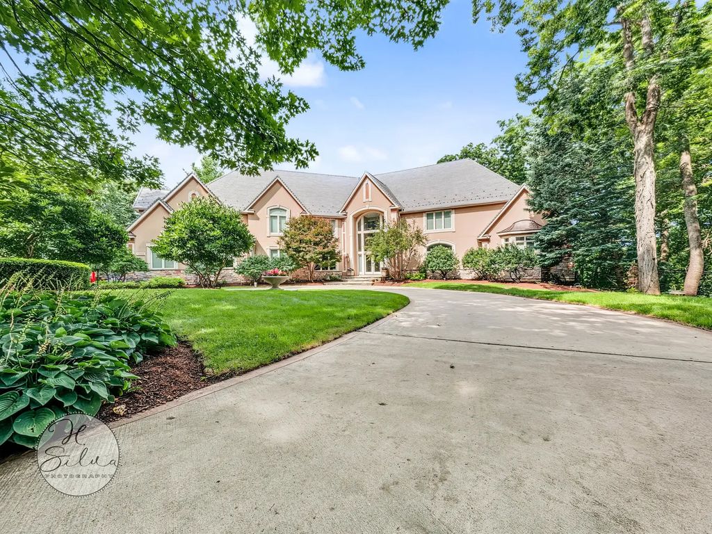 11022 Ayrshire Court, Woodstock