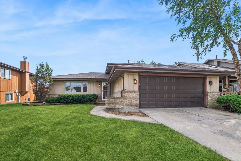 2937 200th Street, Lynwood