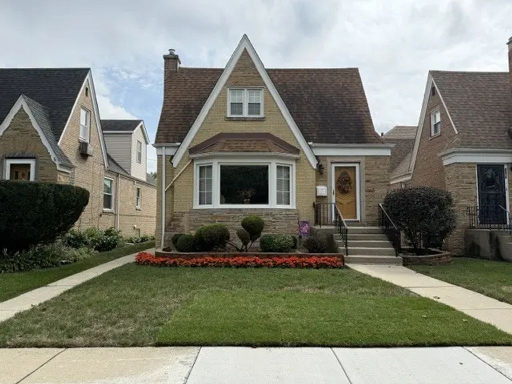 6971 W School Street, Chicago