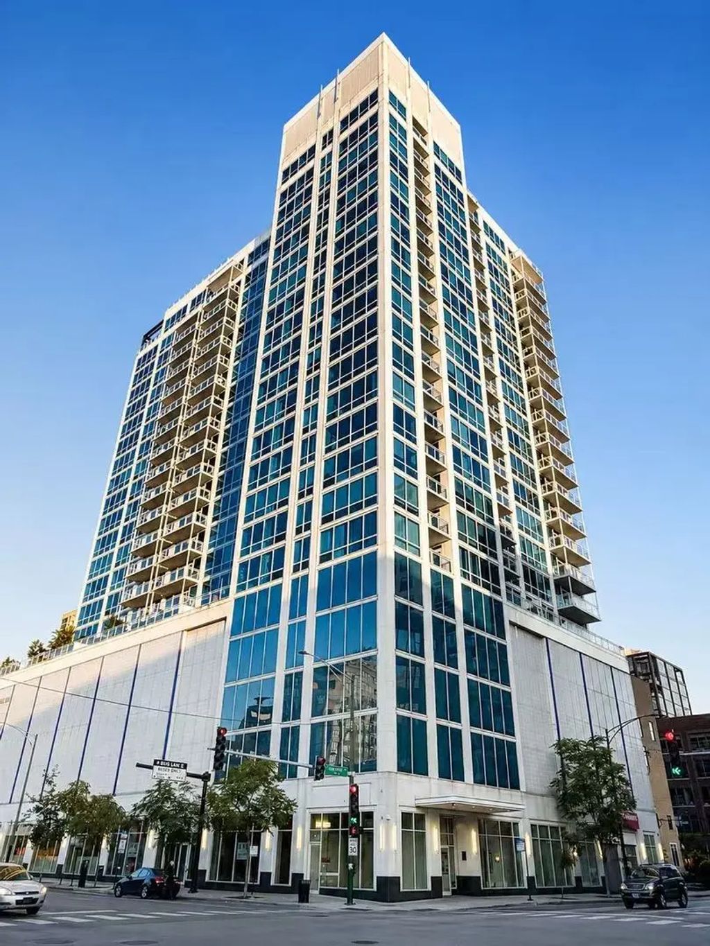 757 N Orleans Street 1912, Chicago