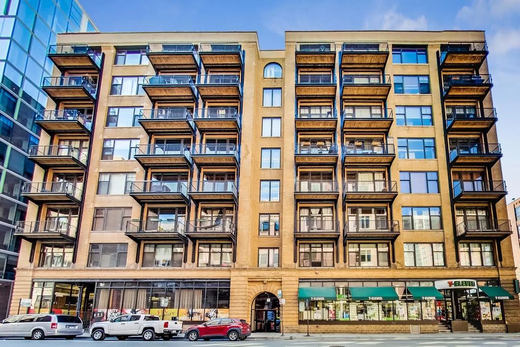 625 W Jackson Boulevard 512, Chicago