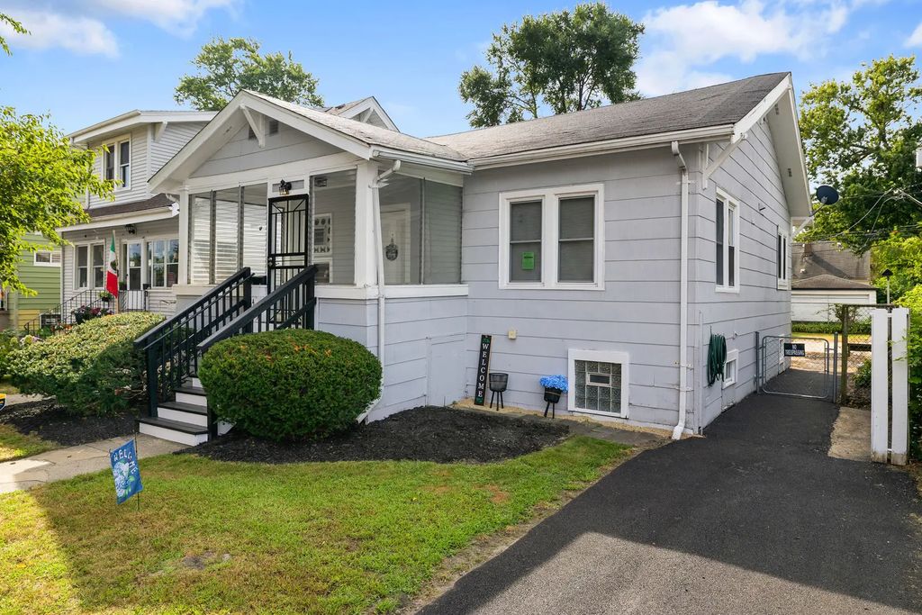 419 157th Street, Calumet City