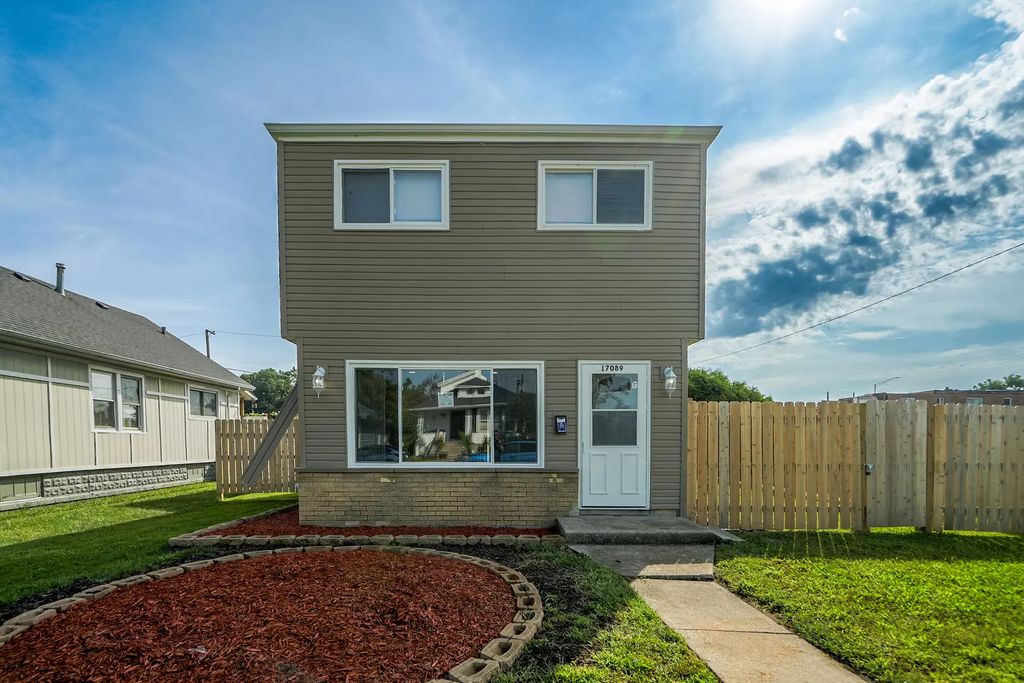 17089 Crane Avenue, Hazel Crest