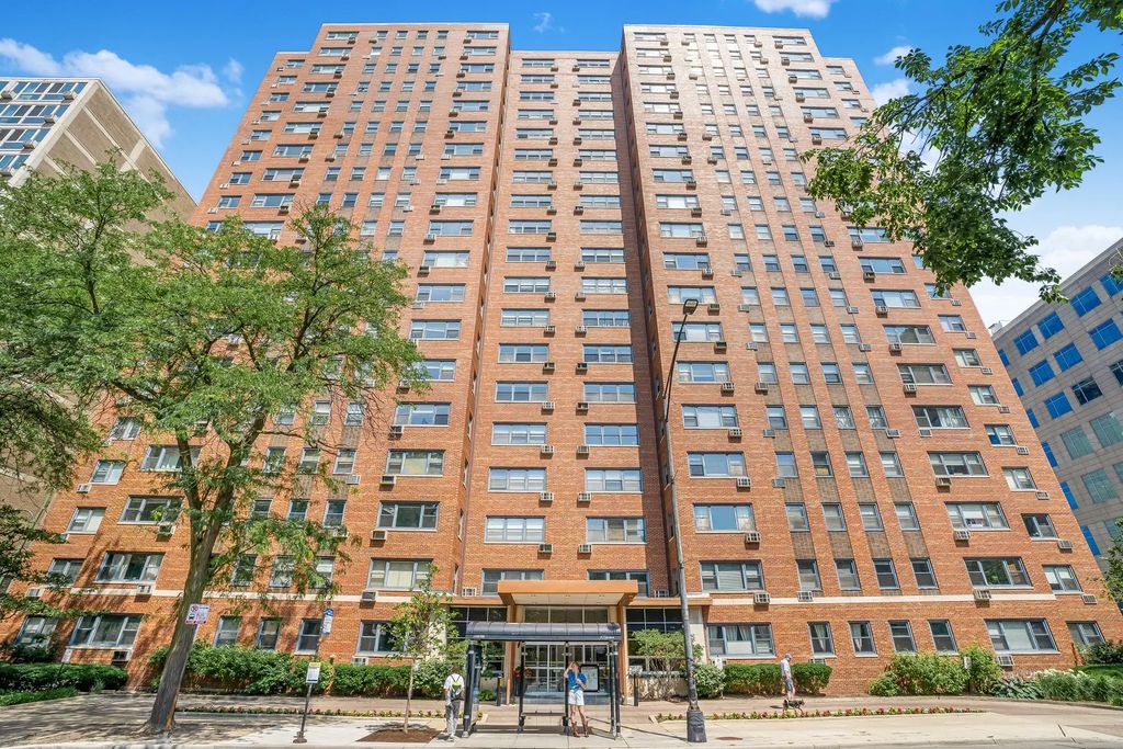 2909 N Sheridan Road 1702, Chicago
