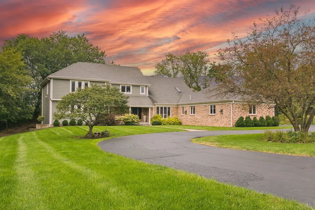 21680 Cambridge Drive, Kildeer