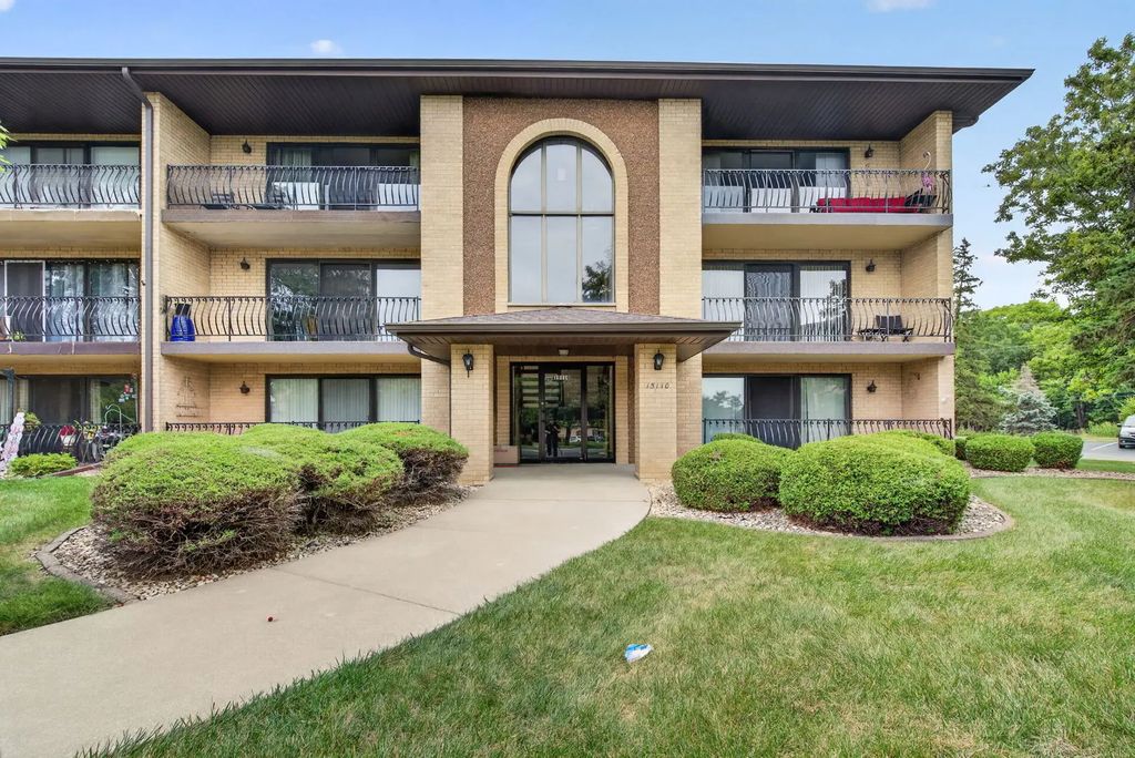 15110 Evergreen Drive 1c, Orland Park