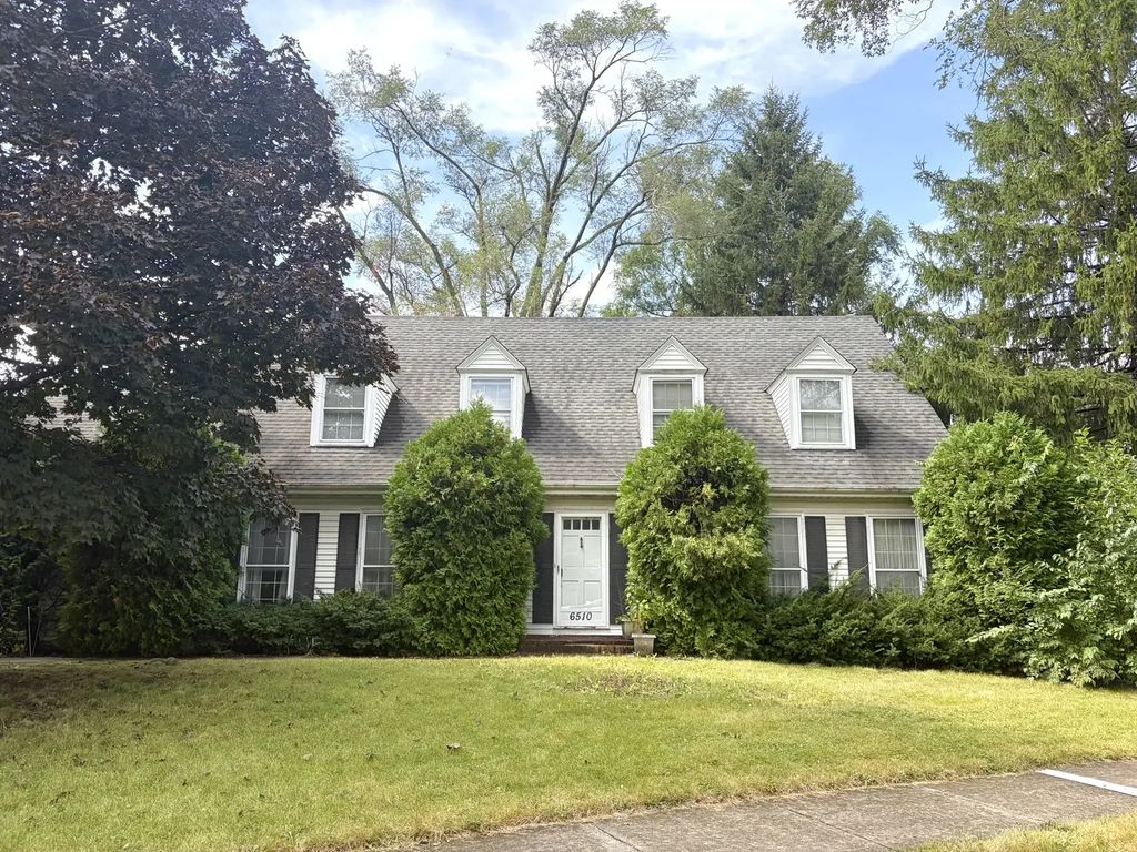 6510 Southbury Court, Lisle
