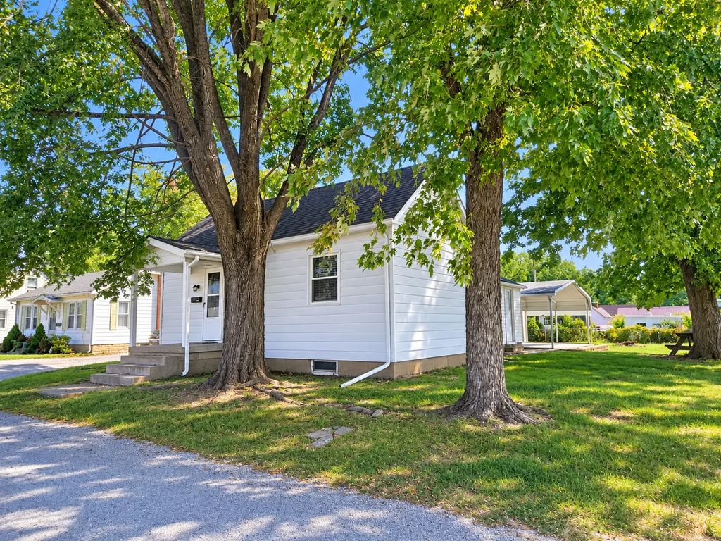 314 N Sullivan Avenue, Pinckneyville
