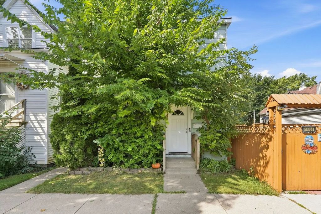 1406 Wenonah Avenue, Berwyn