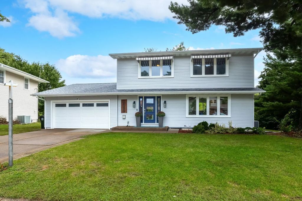 2853 Fairhaven Road, Davenport