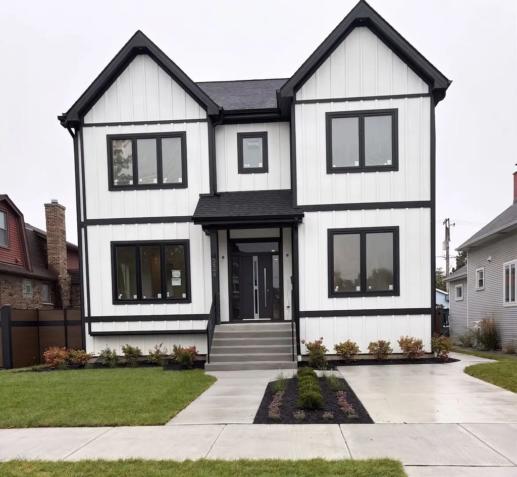 5844 N Navarre Avenue, Chicago