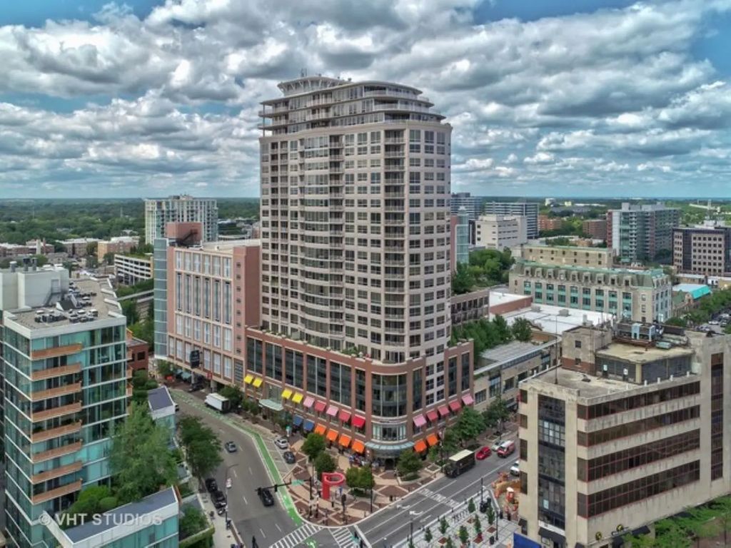807 Davis Street 2212, Evanston